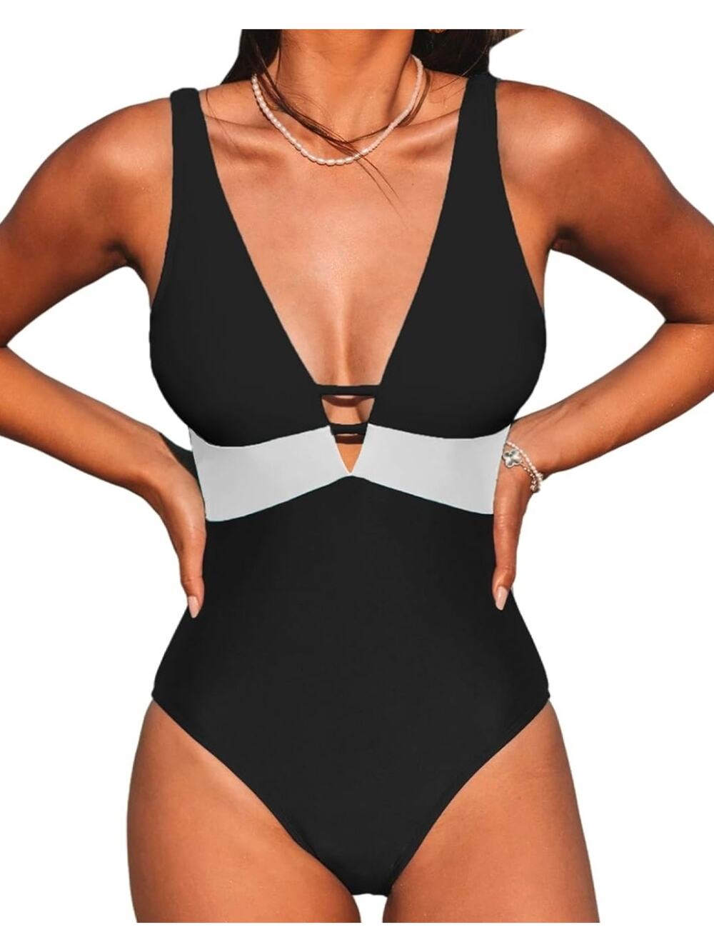 Cupshe Cutout Color Block O Ring One Piece Swimsuit Size M NWT